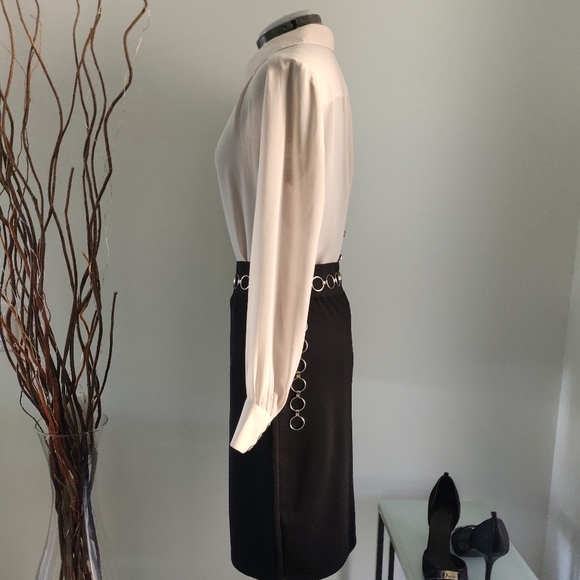 SOLD! Luxurious blouse - Picture 4 of 16